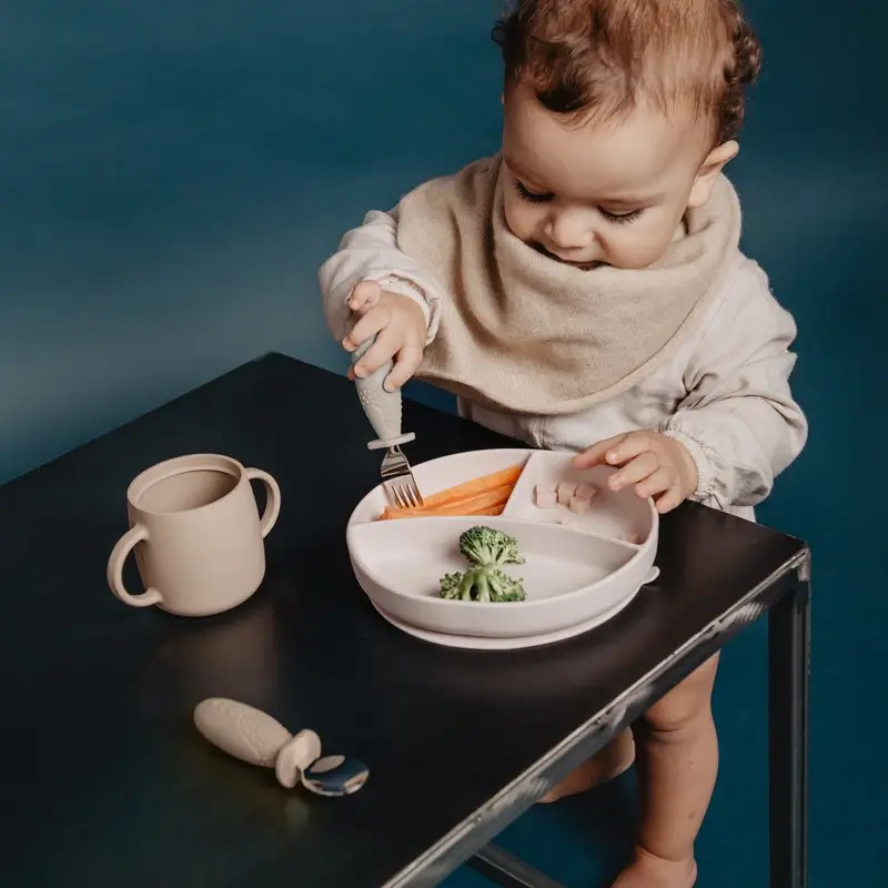 Suavinex Assiette en silicone avec ventouse et divisions, +6 mois, beige - Image 6